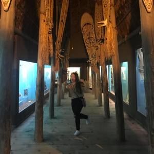 Meet your Posher, Savanna